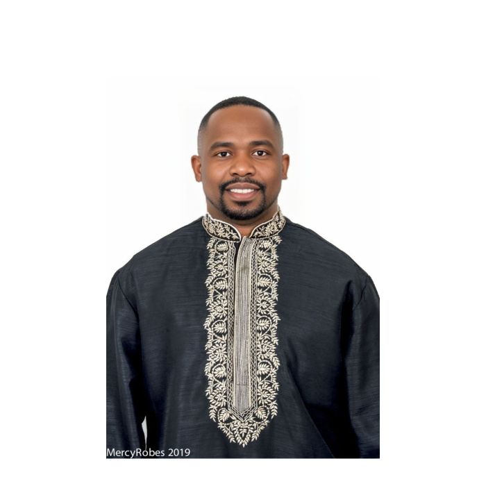 Mens Clergy Kurta Style 7455 (Black/Gold) | Size: 42