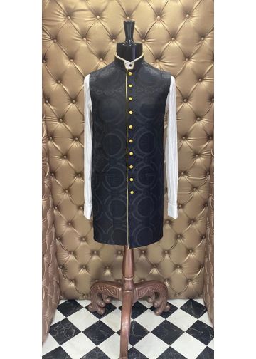 Mens 3/4 Clergy Vest (Black LT/Gold)