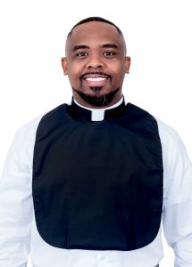 CLERGY BIB FRONT - COLLAR INCLUDED (BLACK)